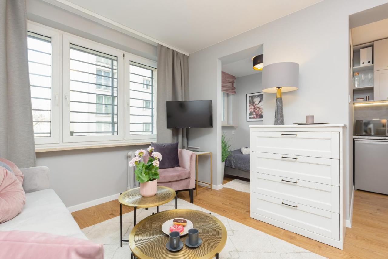 City Center Apartment Near The Vistula By Noclegi Renters Warszawa Exteriör bild